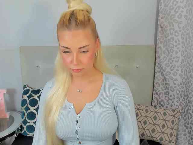 KristyAngel webcam
