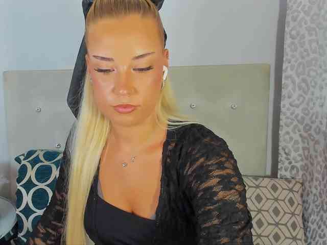 KristyAngel webcam