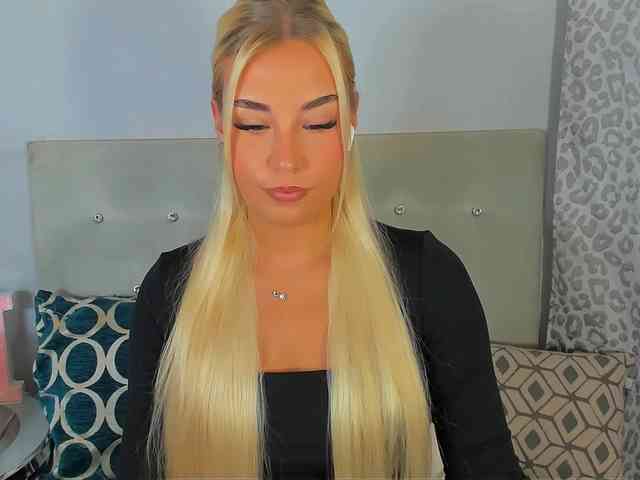 KristyAngel webcam
