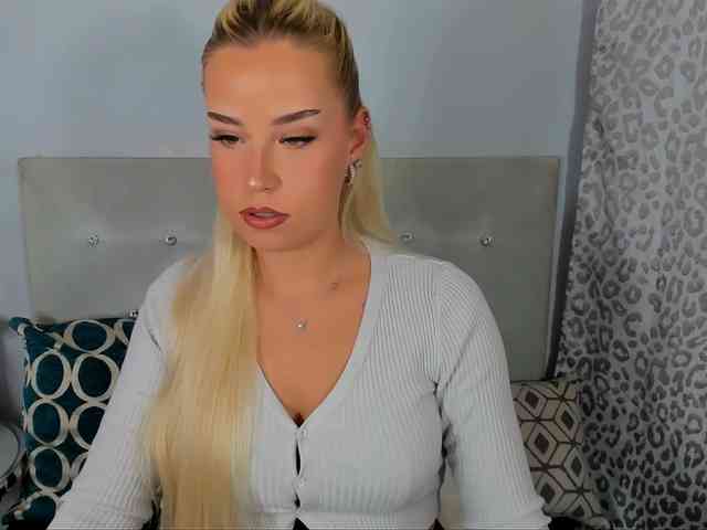 KristyAngel webcam