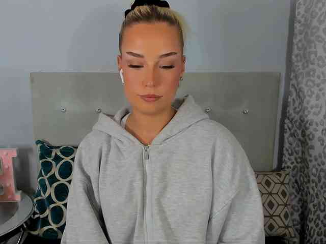 KristyAngel webcam