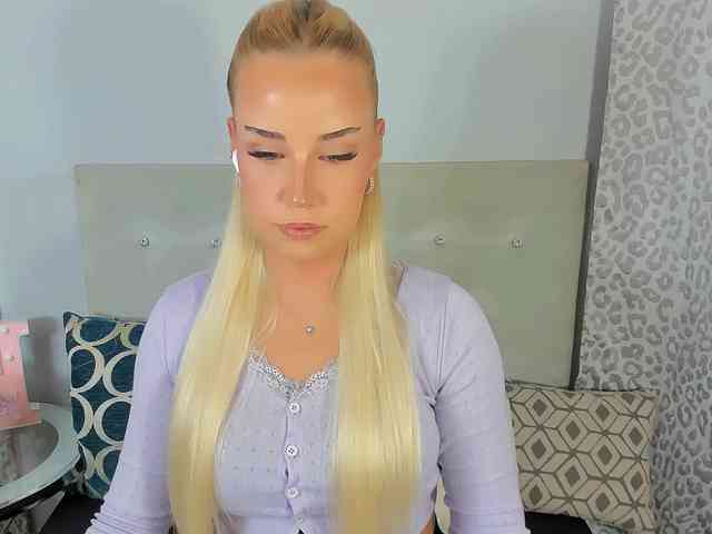 KristyAngel webcam