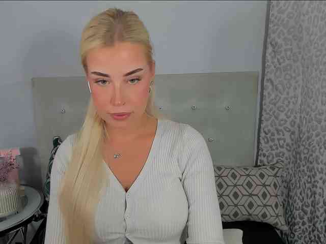 KristyAngel webcam