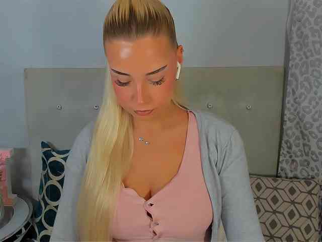 KristyAngel webcam