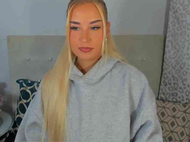 KristyAngel webcam