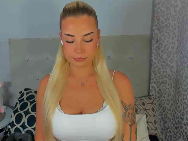 KristyAngel webcam