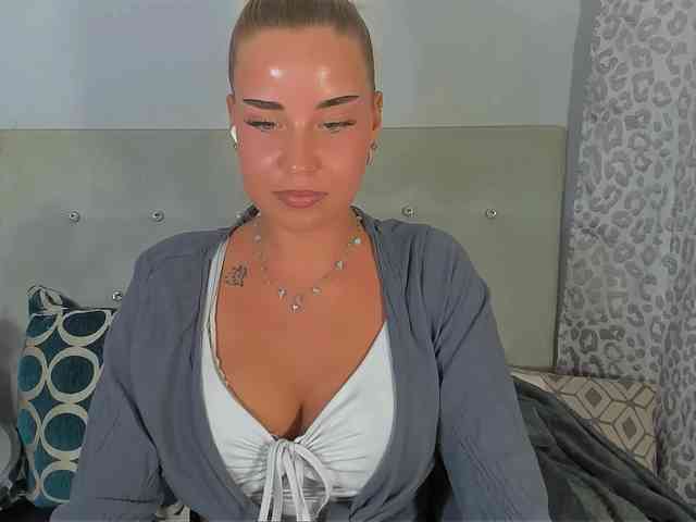 KristyAngel webcam