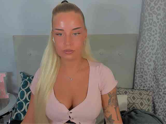KristyAngel webcam
