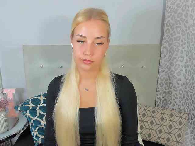 Model: KristyAngel
