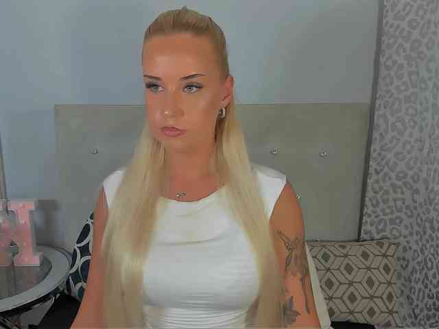 KristyAngel webcam