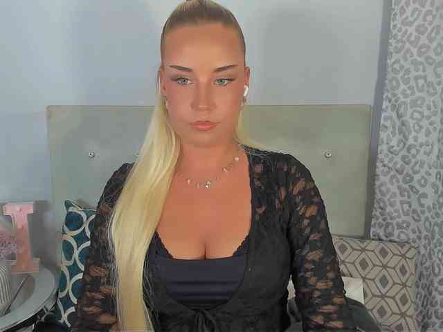 KristyAngel webcam