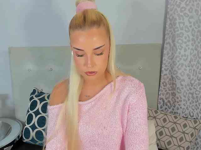 KristyAngel webcam