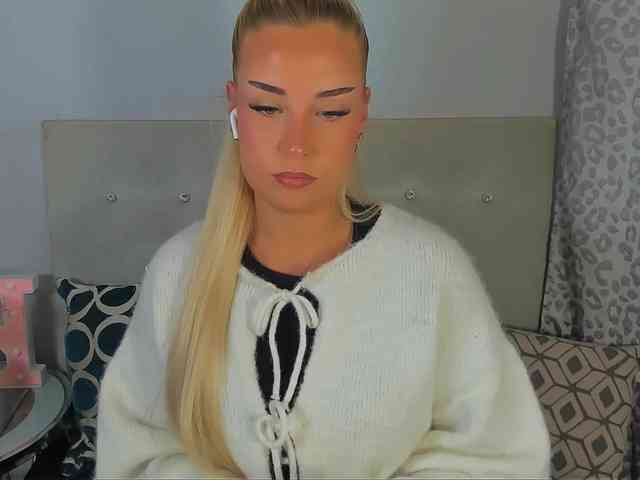 KristyAngel webcam