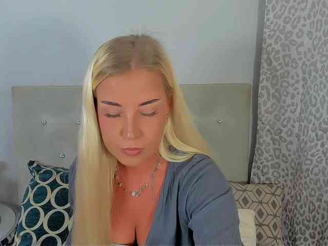KristyAngel webcam