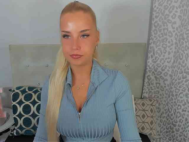 KristyAngel webcam