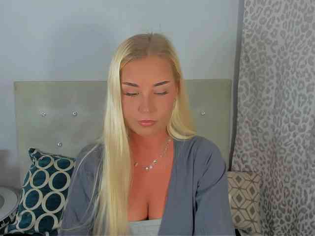 KristyAngel webcam