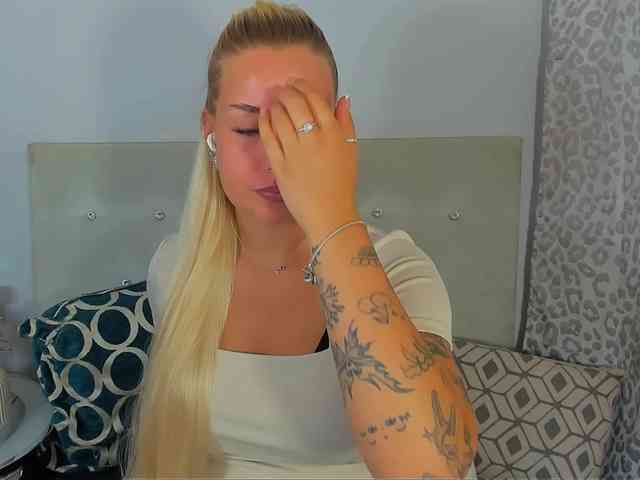 KristyAngel webcam