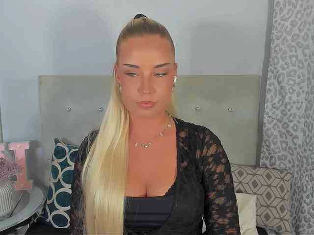 KristyAngel webcam