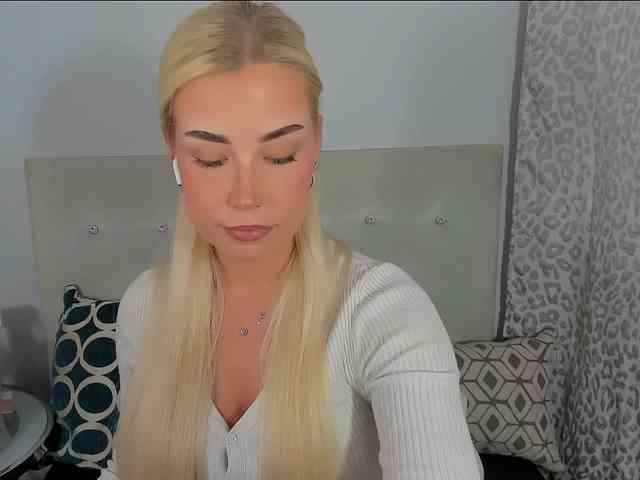 KristyAngel webcam