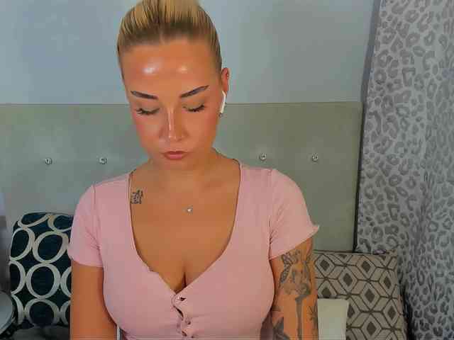 KristyAngel webcam