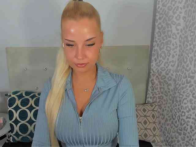 KristyAngel webcam