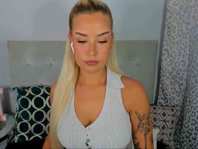 KristyAngel webcam