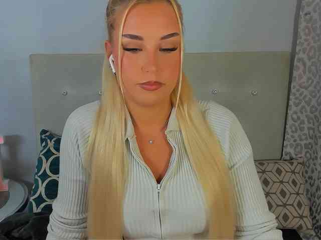 Model: KristyAngel
