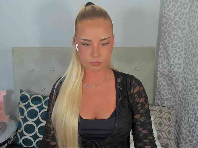KristyAngel webcam