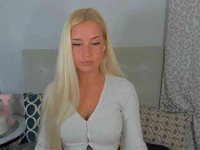 KristyAngel webcam