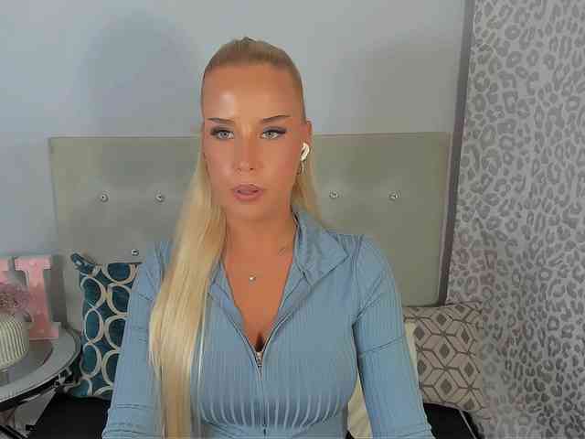 KristyAngel webcam