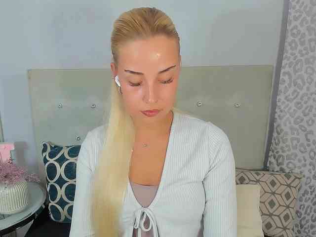 KristyAngel webcam
