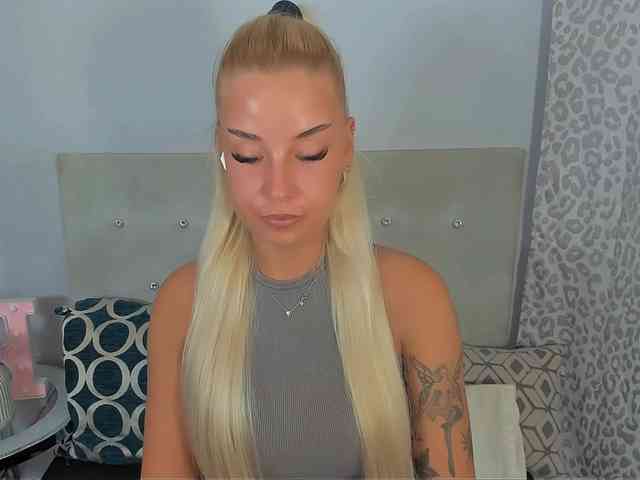 KristyAngel webcam