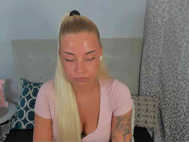 KristyAngel webcam