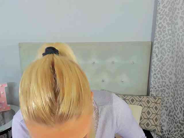 KristyAngel webcam