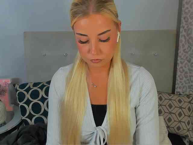 Model: KristyAngel
