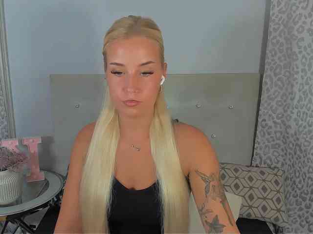 KristyAngel Live Webcam on BongaCams