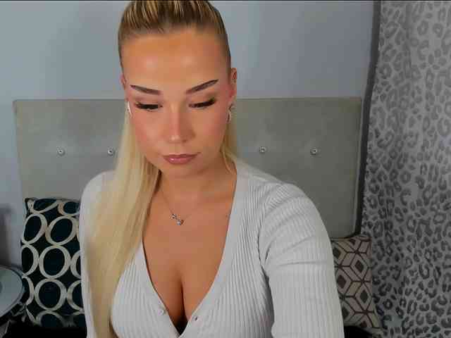 KristyAngel webcam