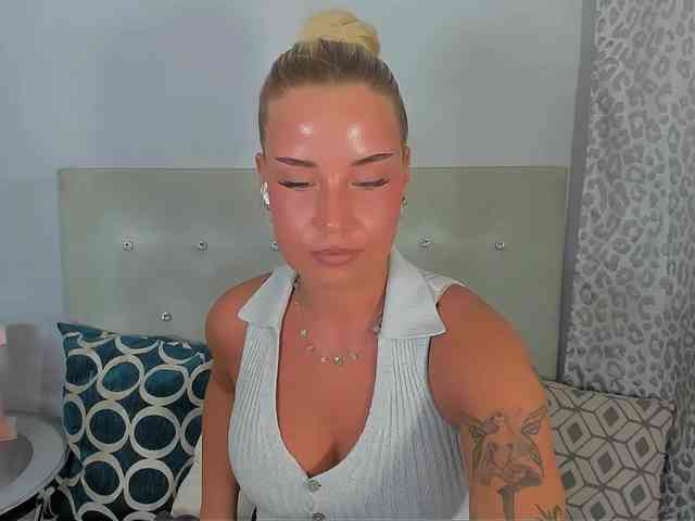KristyAngel webcam