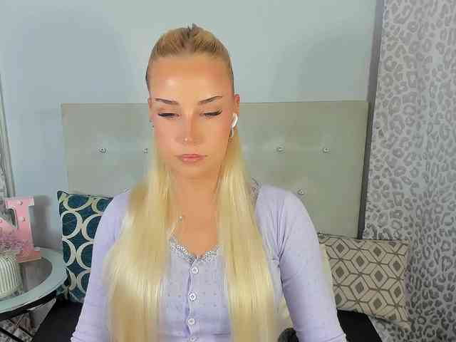 KristyAngel webcam