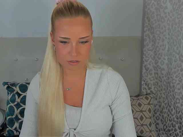 Model: KristyAngel