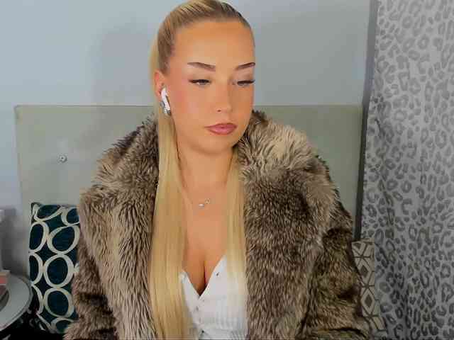 KristyAngel webcam