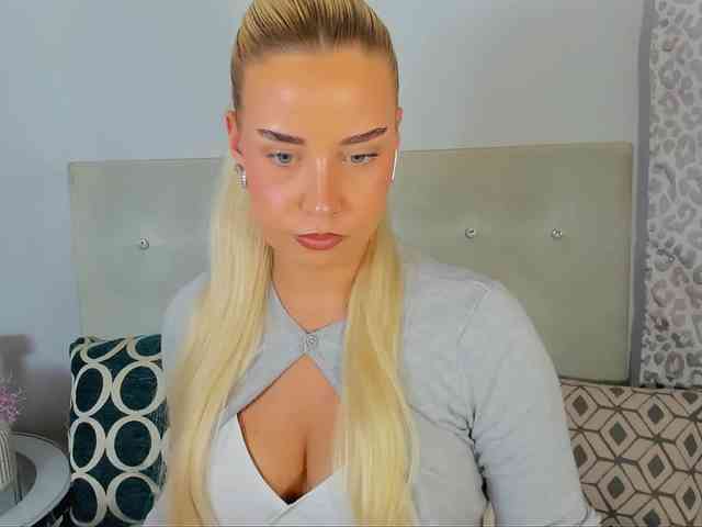 KristyAngel webcam