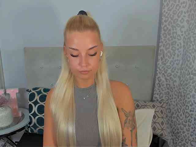 KristyAngel webcam