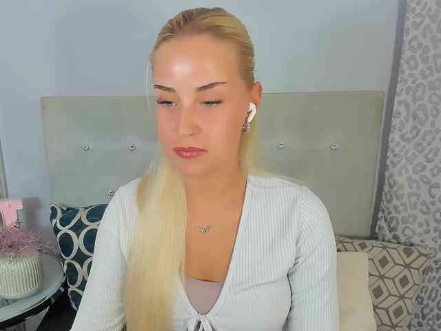 Model: KristyAngel