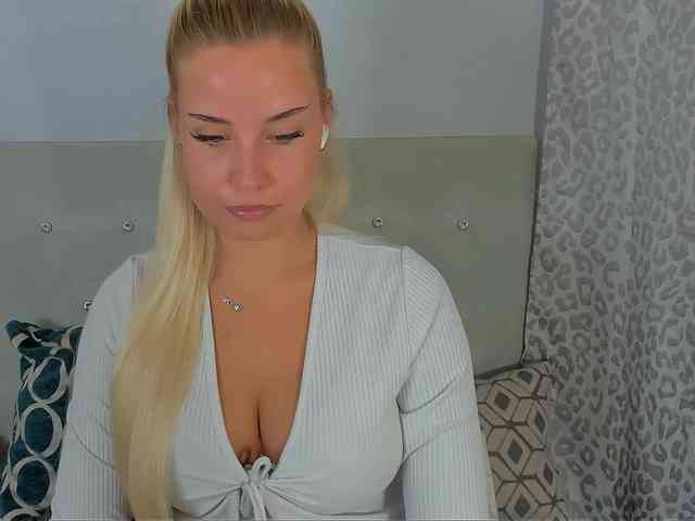 KristyAngel webcam