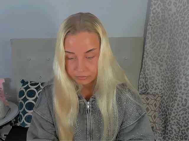 KristyAngel webcam