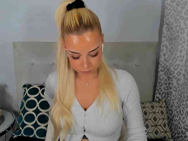 KristyAngel webcam
