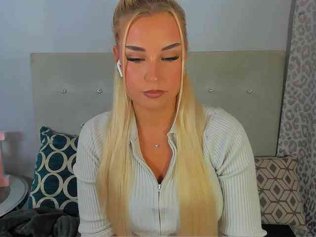 KristyAngel webcam