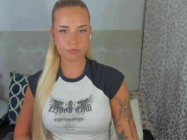 KristyAngel webcam