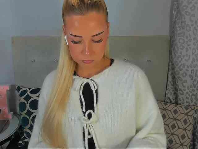 KristyAngel webcam